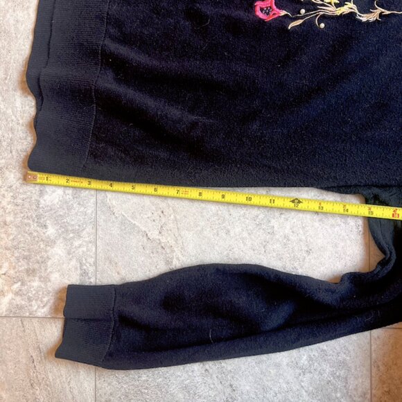 Floral Embroidered & Pearl Sweater (St Johns Bay Cotton Blend Size XL) - Picture 7 of 11